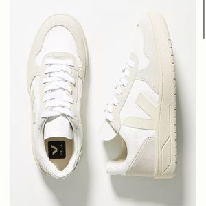 Veja V-10 Sneakers - White Natural Pierre